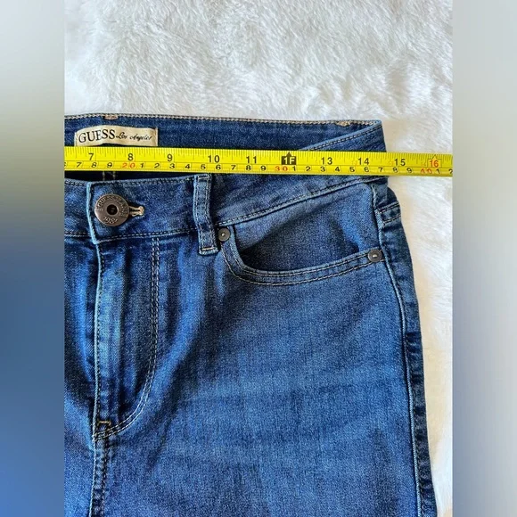 GUESS Jeans - Picture 3 of 6